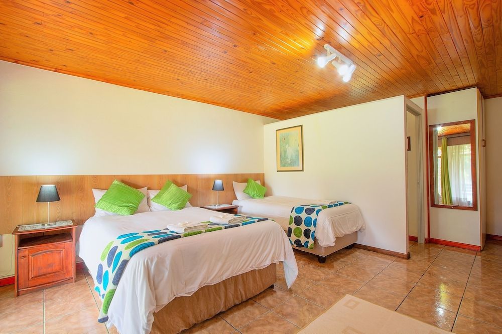 undefined Airport Bird & Game Lodge 3