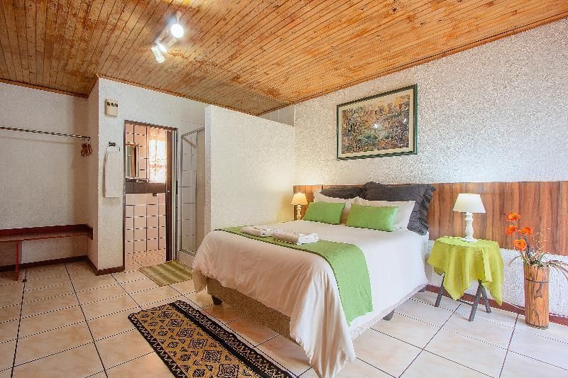 Airport Bird & Game Lodge Standard Double Room