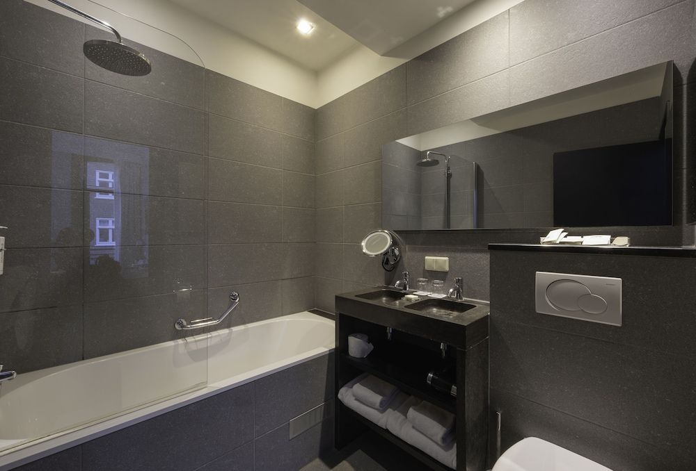 Executive Double Room (Single Use)