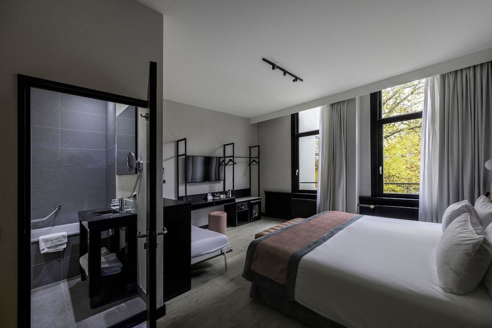 Premium Triple Room (3 adults)