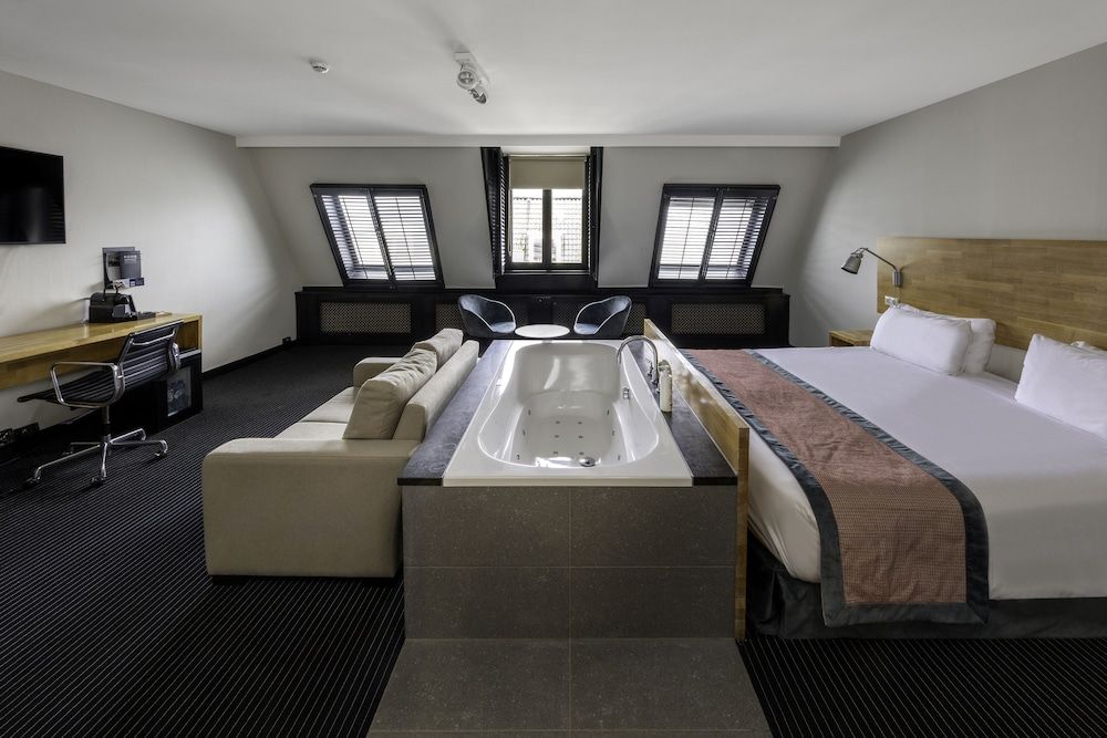 Suite (Amsterdam)