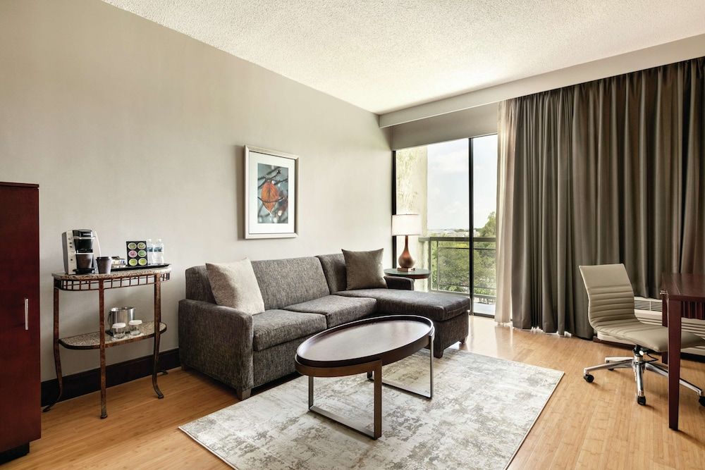 undefined DoubleTree by Hilton Atlanta - Northlake 3