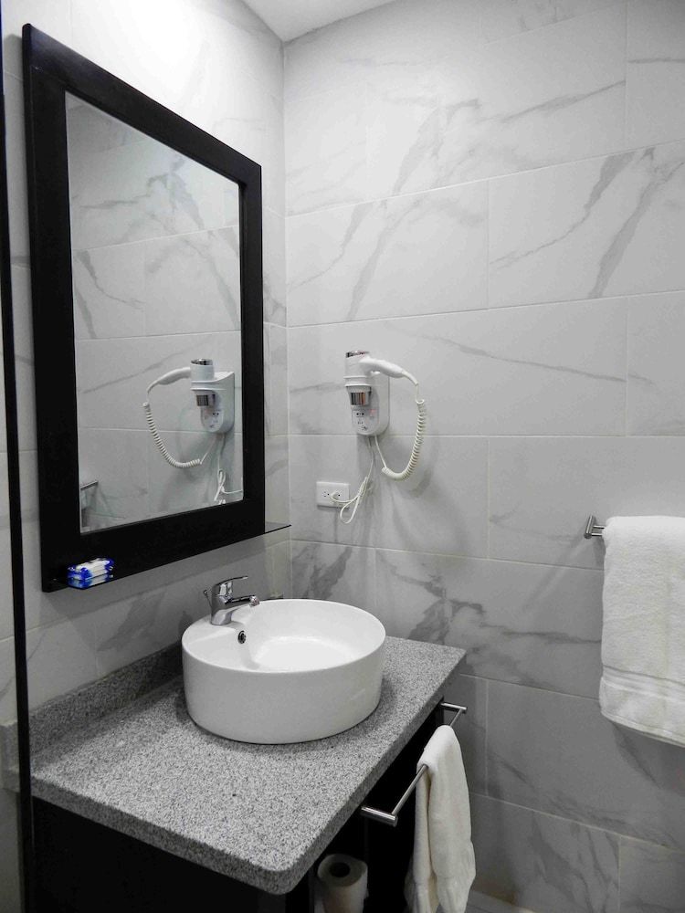 MON Hotel Boutique Deluxe Double Room 10