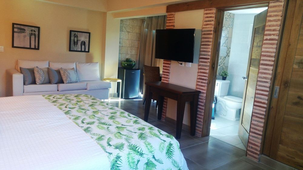 MON Hotel Boutique Junior Suite, Balcony