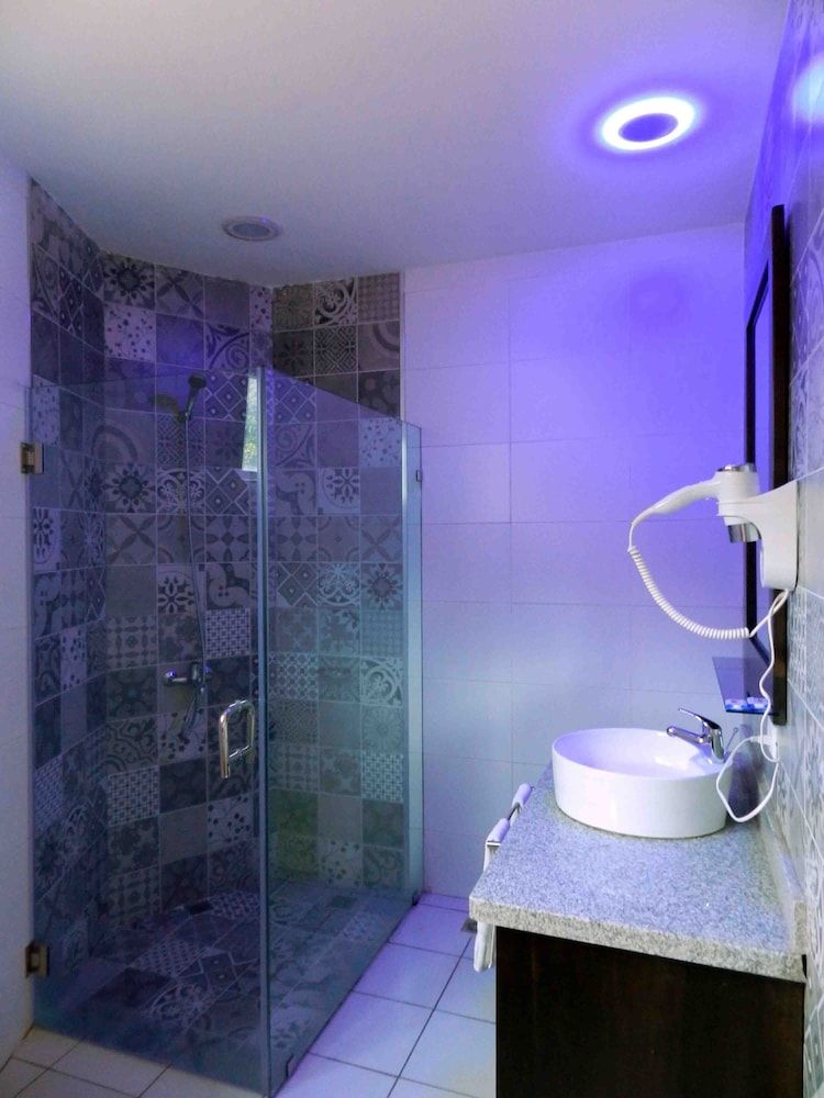 MON Hotel Boutique Deluxe Double Room, 2 Double Beds 5