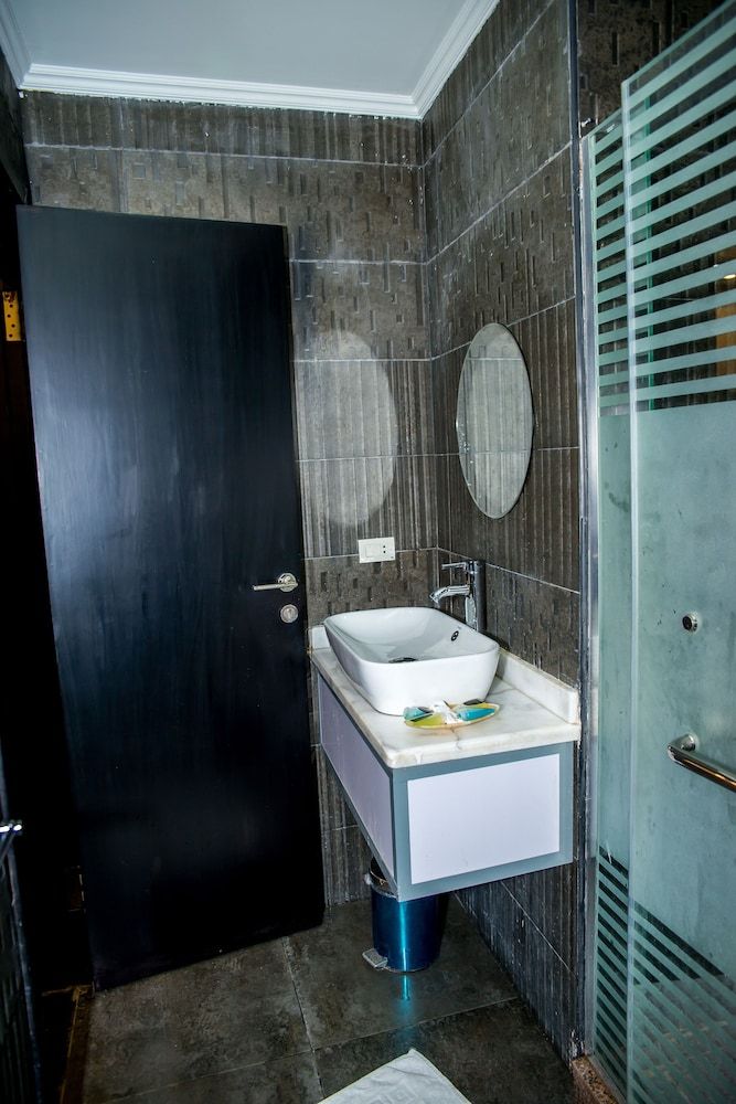 undefined Marvel Stone Hotel 9