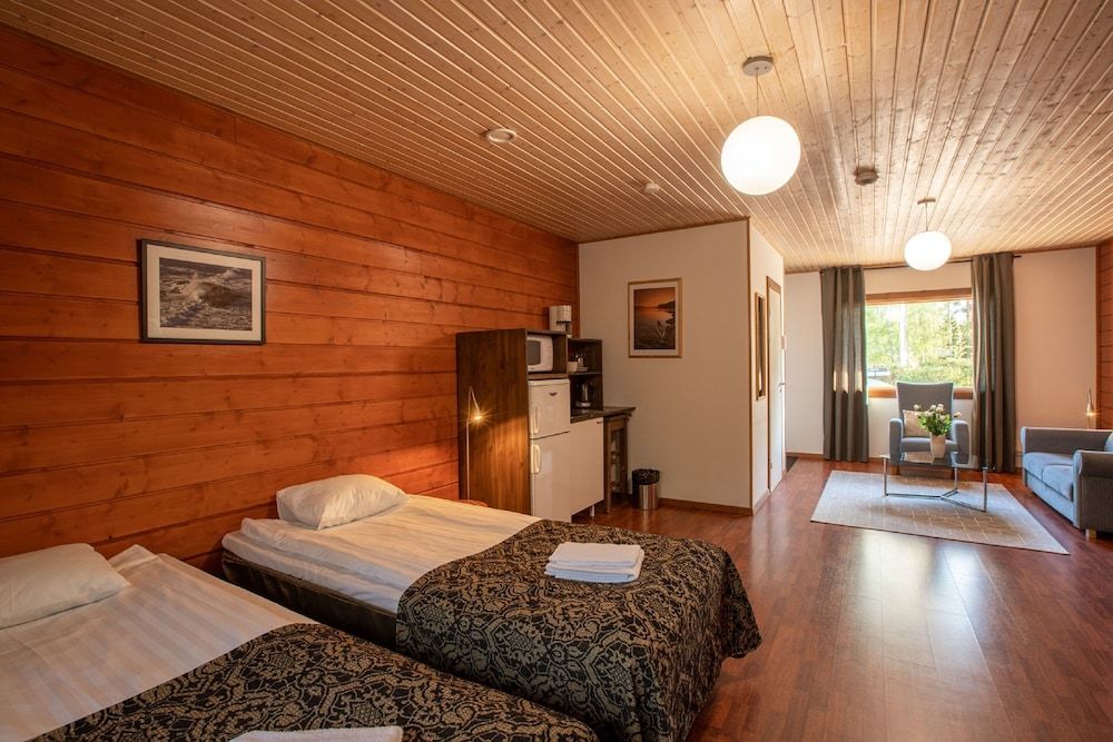 Hotel Poukama Sea Deluxe Twin Room 2