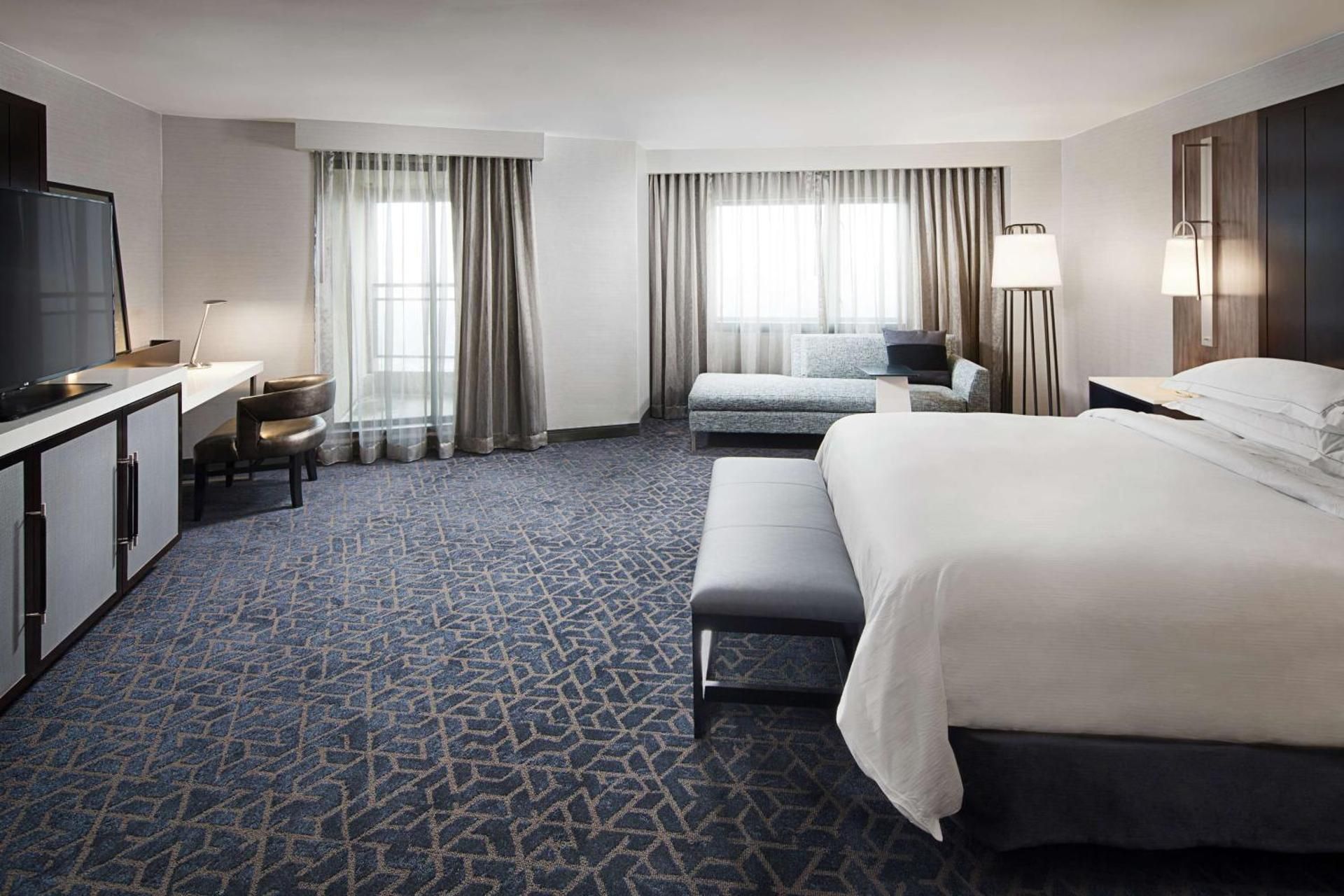 undefined Hilton Boston Back Bay 6