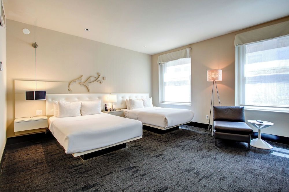 THE MIDLAND HOTEL, Chicago, a Tribute Portfolio Hotel