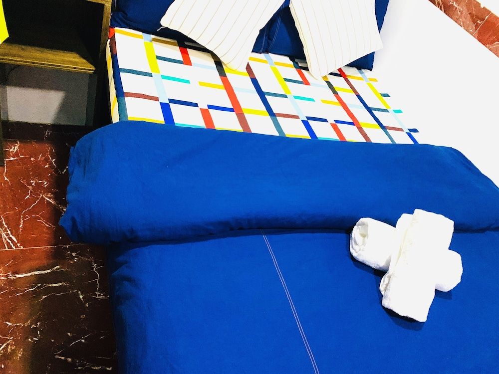 Manila Lounge Double Room 4