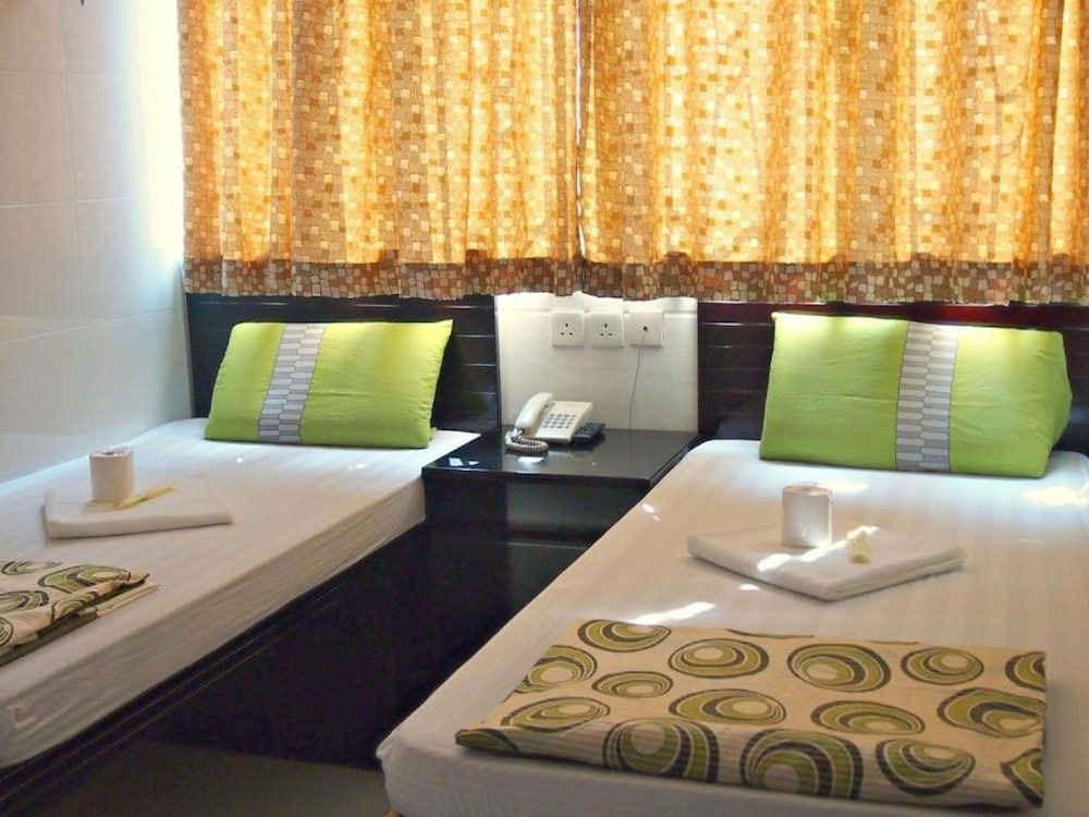 Manila Lounge Double Room 9