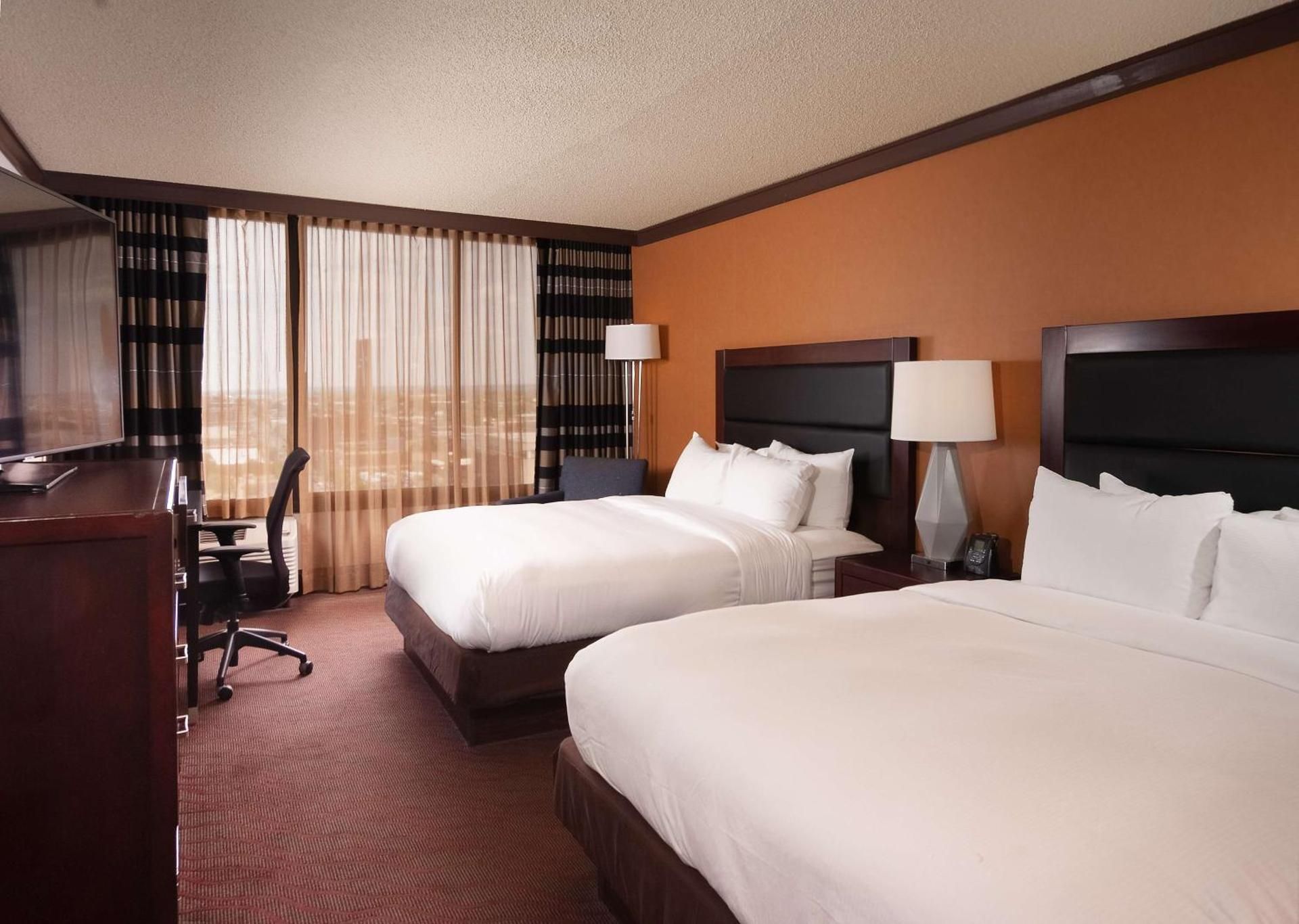 undefined DoubleTree by Hilton Hotel Cleveland Downtown - Lakeside 6
