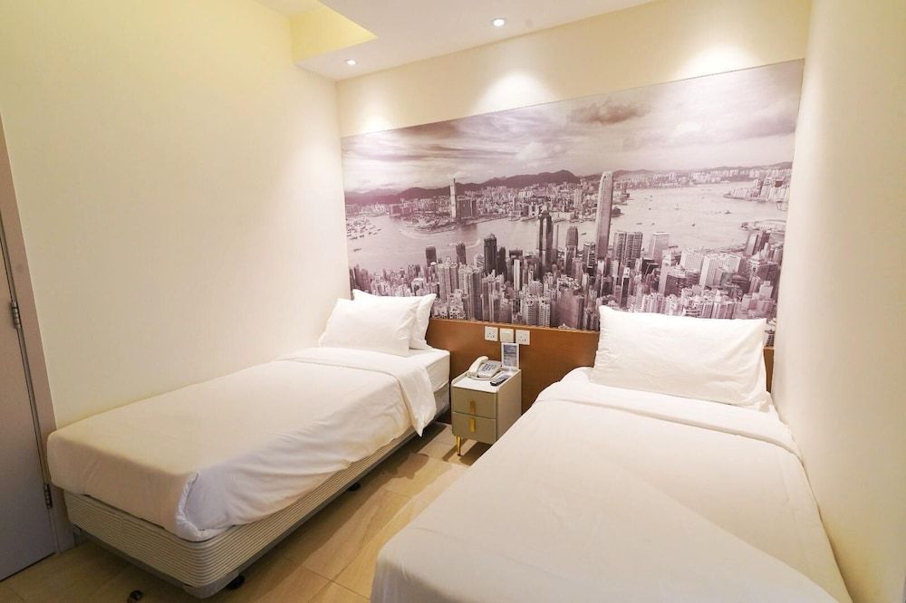 Standard Twin Room