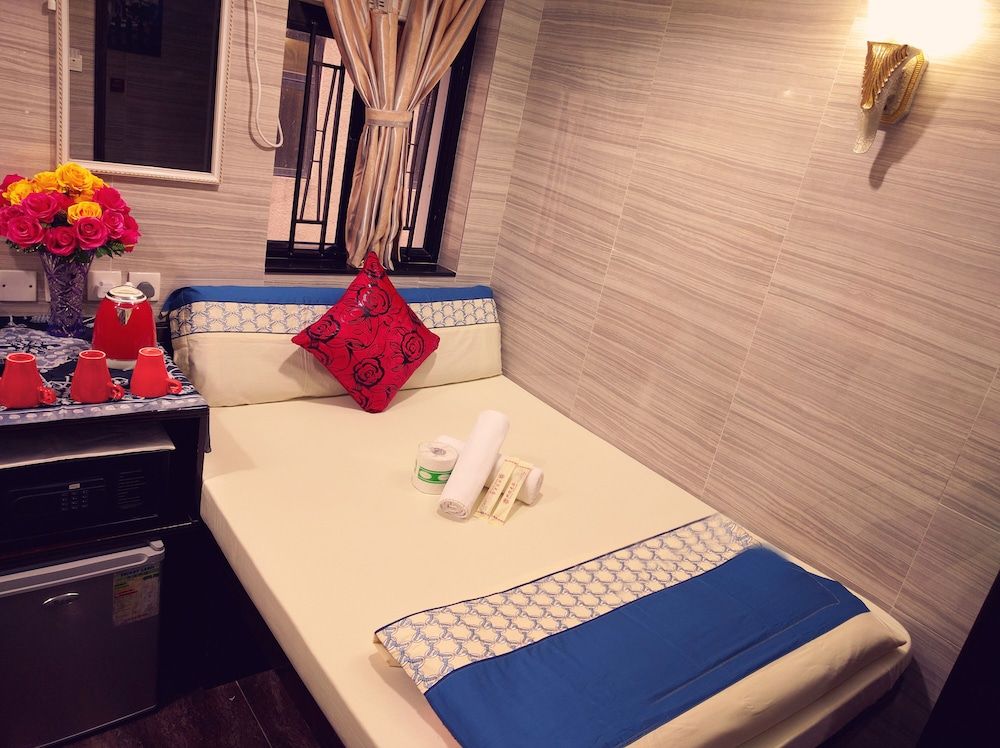 Paris Guest House - Hostel Double Room