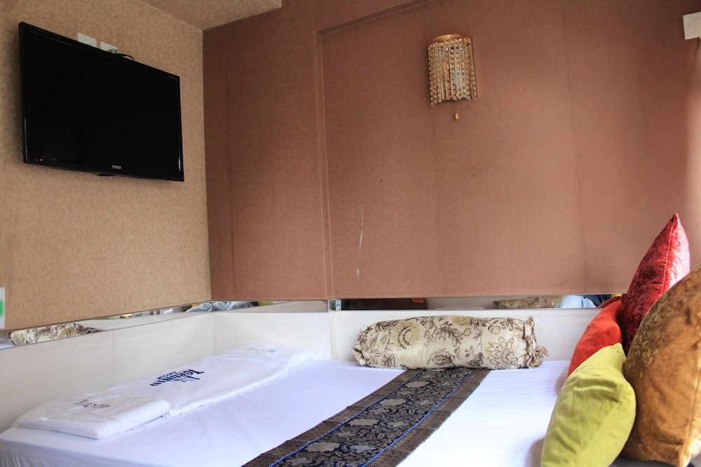 undefined Toronto Inn 9