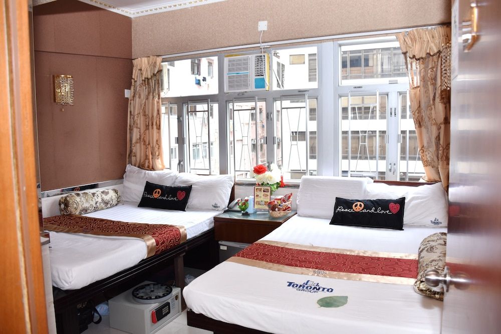 undefined Toronto Inn 8