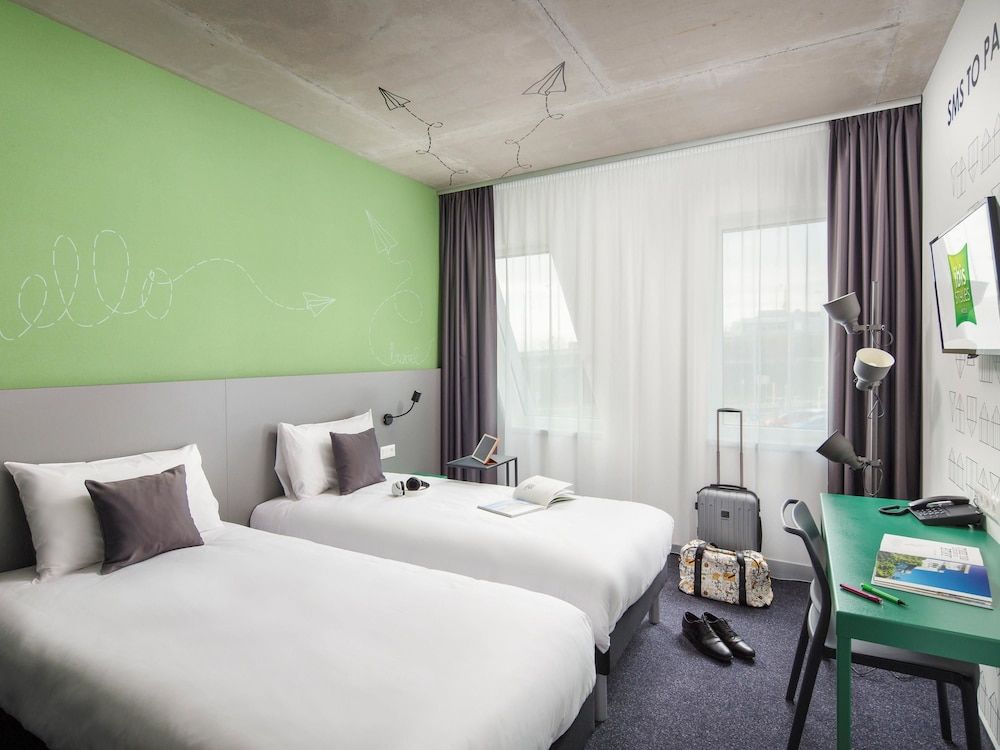 undefined ibis Styles Budapest Airport 3