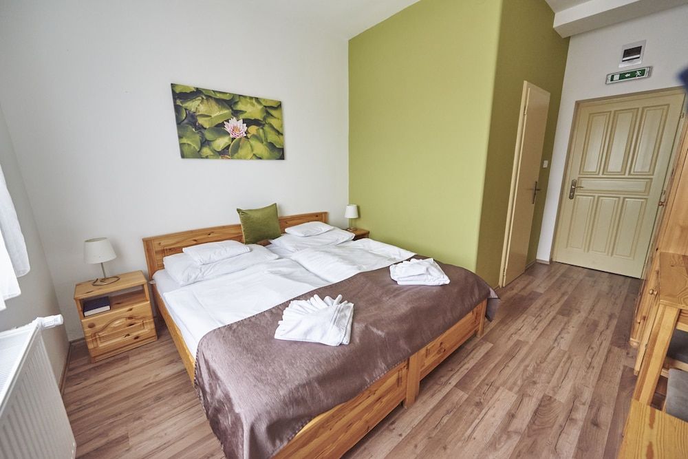 Land Plan Hotel and Restaurant Basic Double or Twin Room, 1 Bedroom, Non Smoking, Air conditioning 7