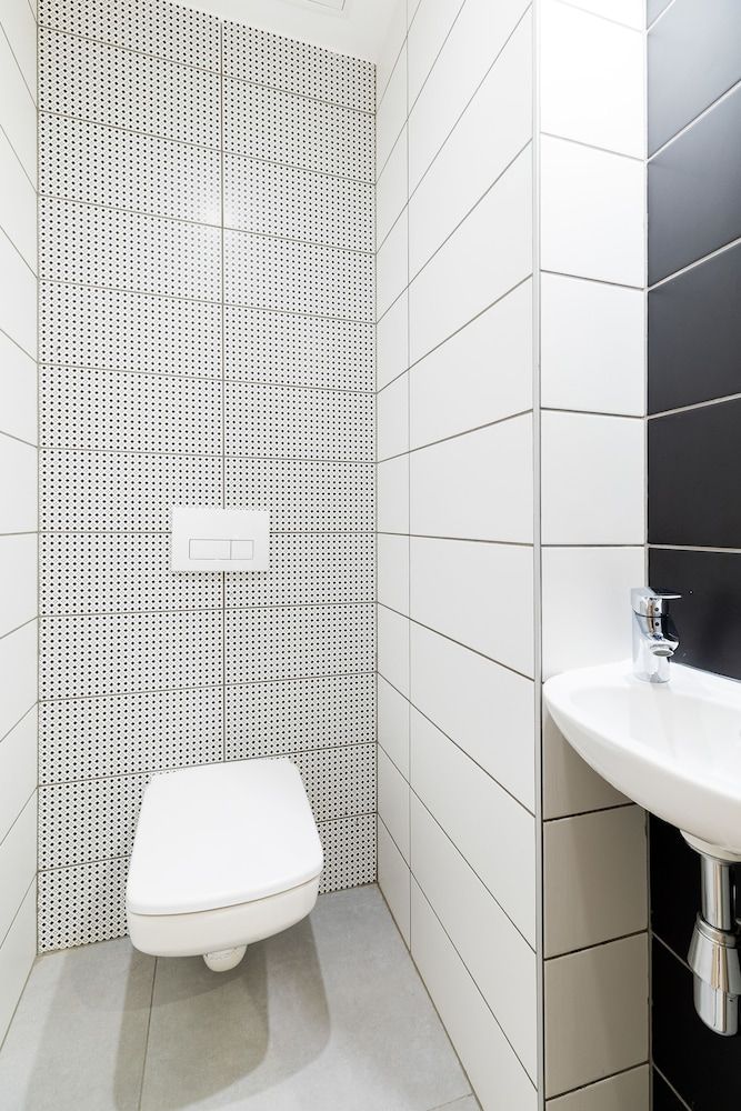 SWU Broadway Superior Apartment, 1 Bedroom, Balcony 10