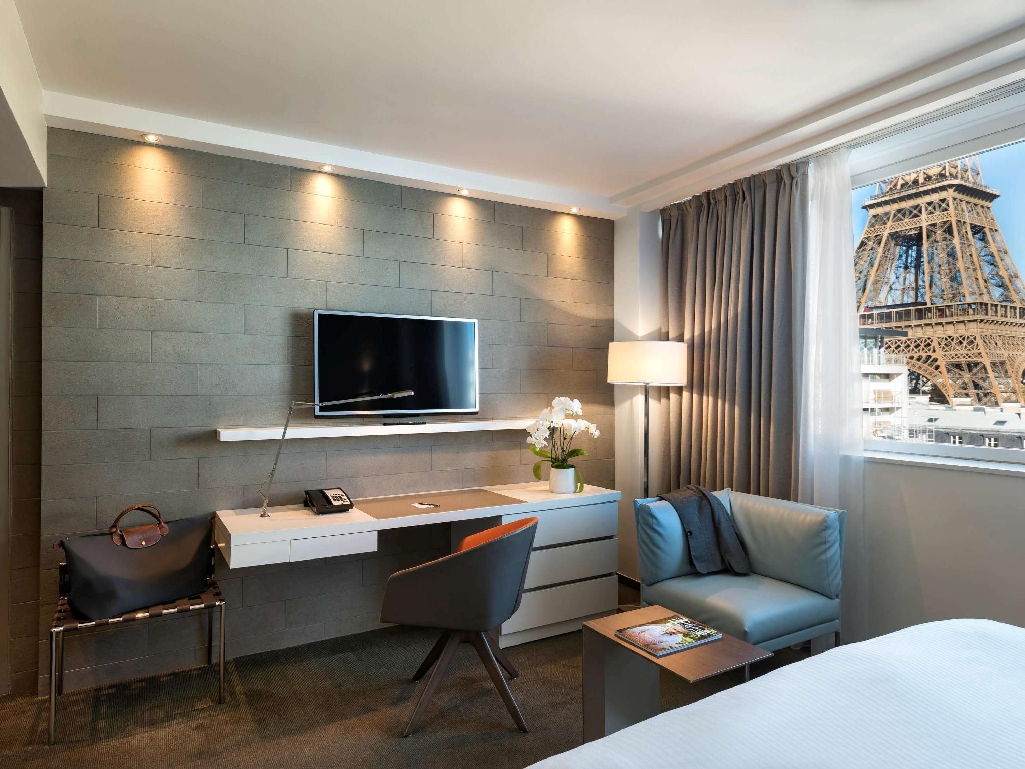 undefined Pullman Paris Tour Eiffel 7