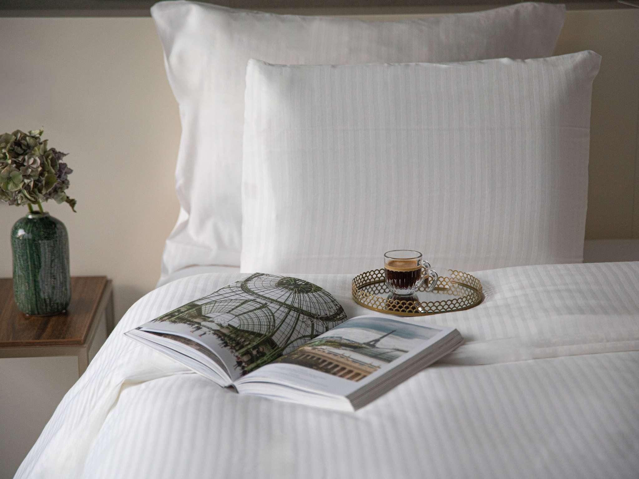 undefined Pullman Paris Tour Eiffel 2