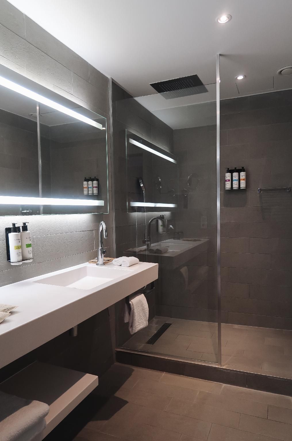 undefined Pullman Paris Tour Eiffel 2