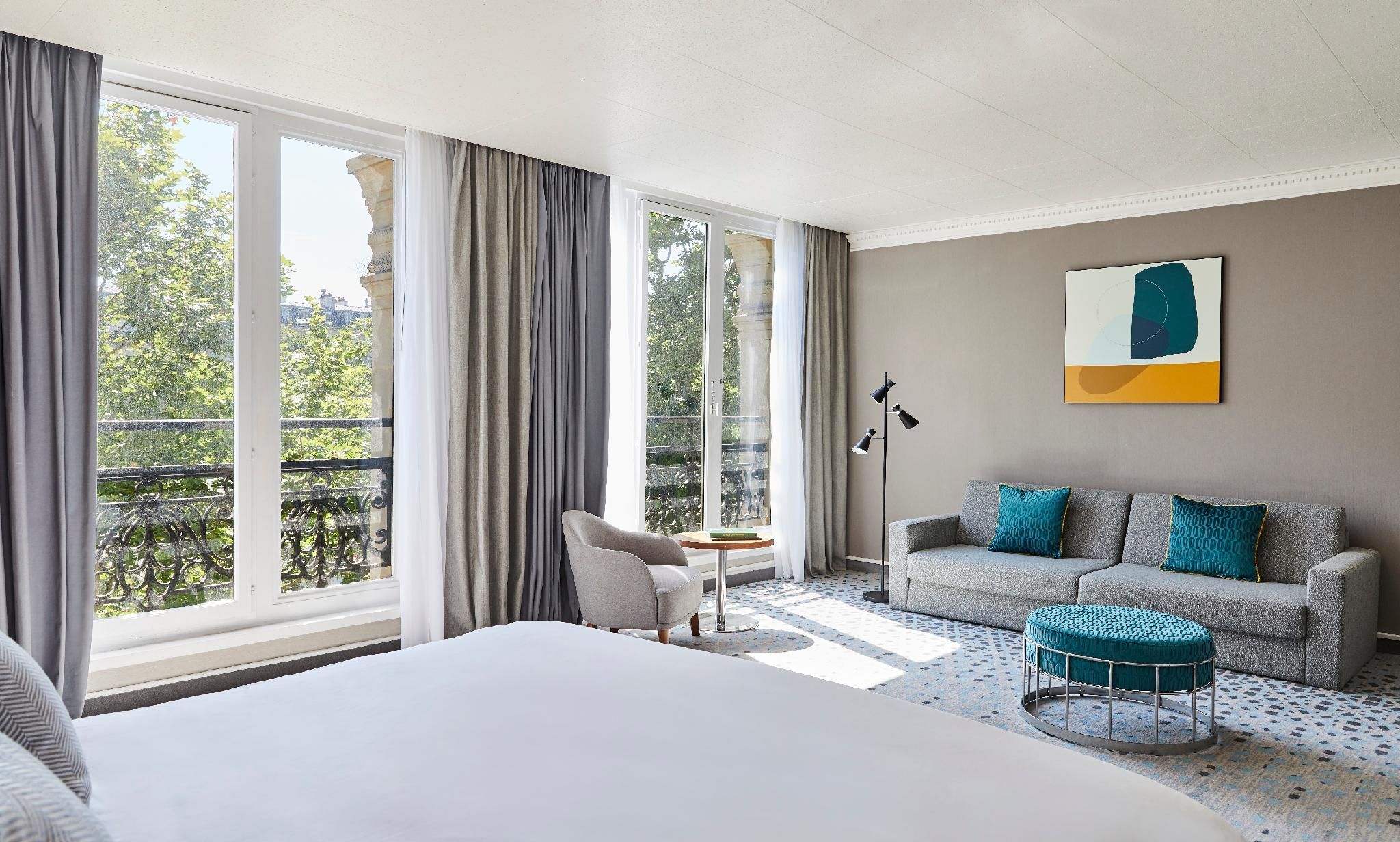 1 King Junior Suite