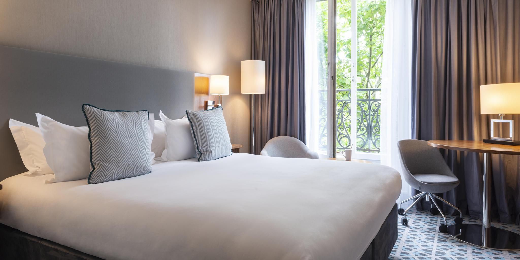1 King Bed Standard