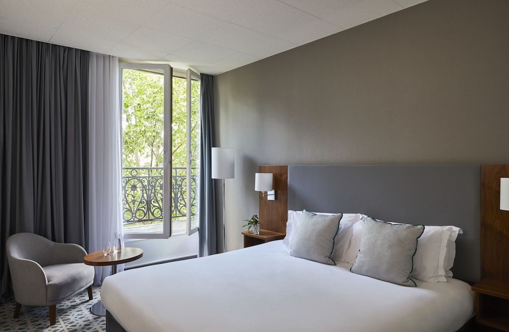 Standard Room, 1 King Bed