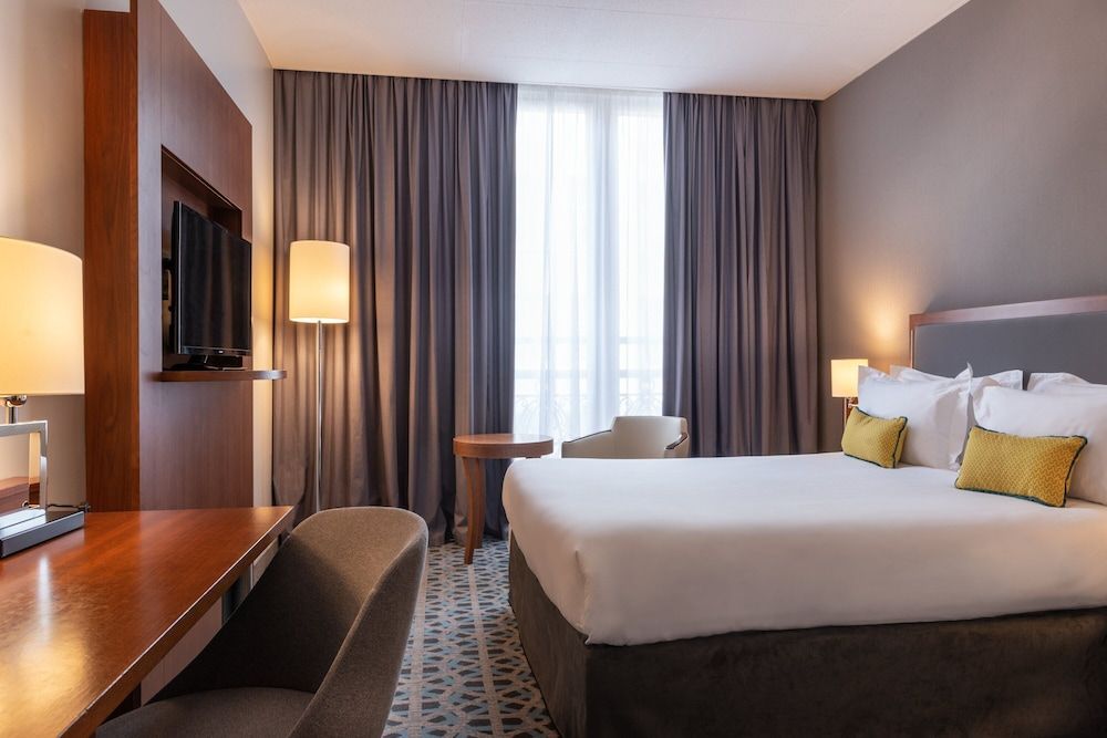 Crowne Plaza Paris Republique by IHG Standard Room 4