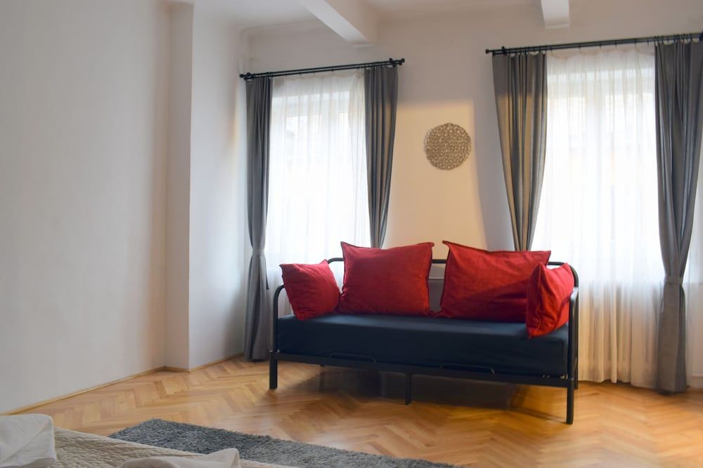 Diamond Astoria 4, Quiet Apartment Apartment, 2 Bedrooms 26