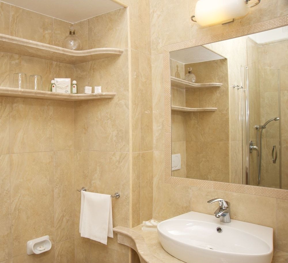 Hotel Villa Belvedere Classic Room, 1 Double or 2 Twin Beds, City View 10