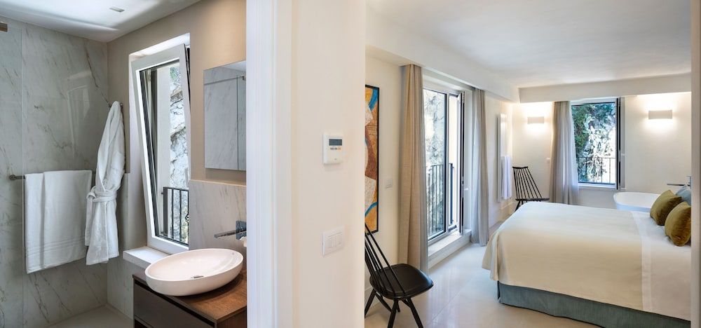 Hotel Villa Belvedere Panoramic Suite, Annex Building (Rock Infinity, 50 meters away) 3