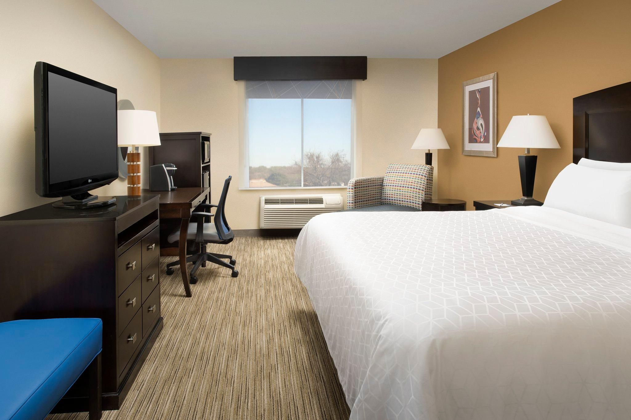 1 King Bed Standard