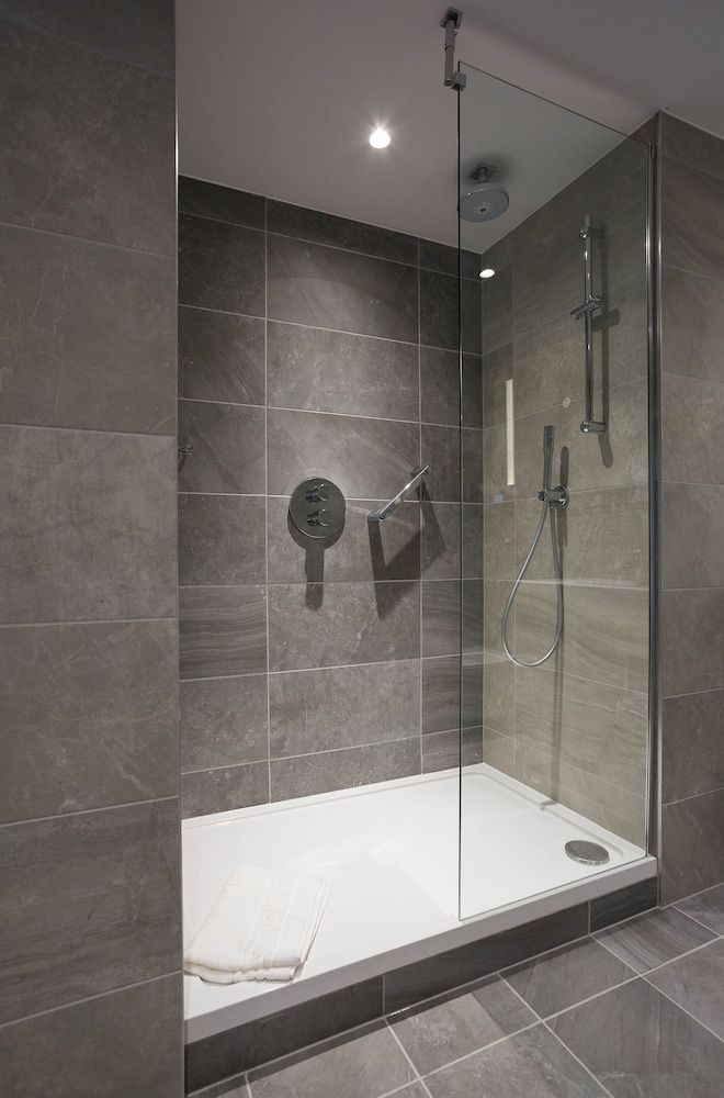 Maldron Hotel Kevin Street, Dublin City Deluxe Twin Room 8