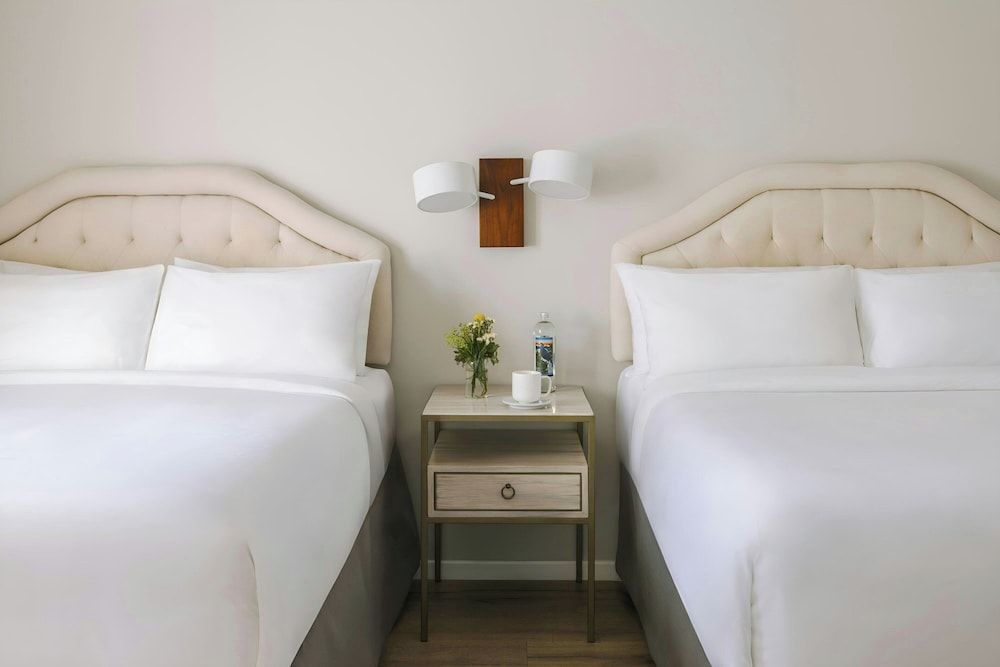 Beverly Terrace Hotel Beverly Hills, Sonder by Marriott Bonvoy Superior Room, 2 Double Beds 2
