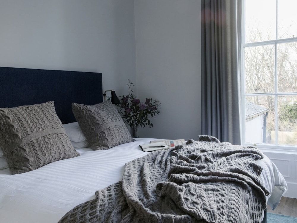 Pembroke Hall Luxury Double Room, Ensuite 5