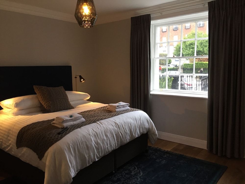 undefined Pembroke Hall 9