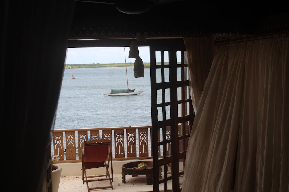 Kijani Hotel Superior Double Room, 1 King Bed, Ocean View 10