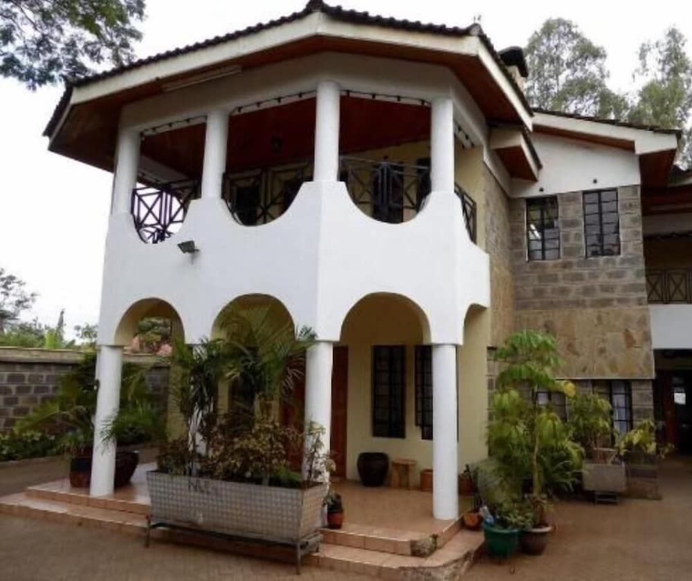 undefined Classic Guest Home 6