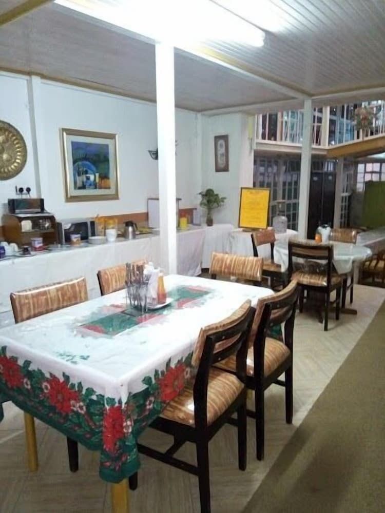 undefined Classic Guest Home 8
