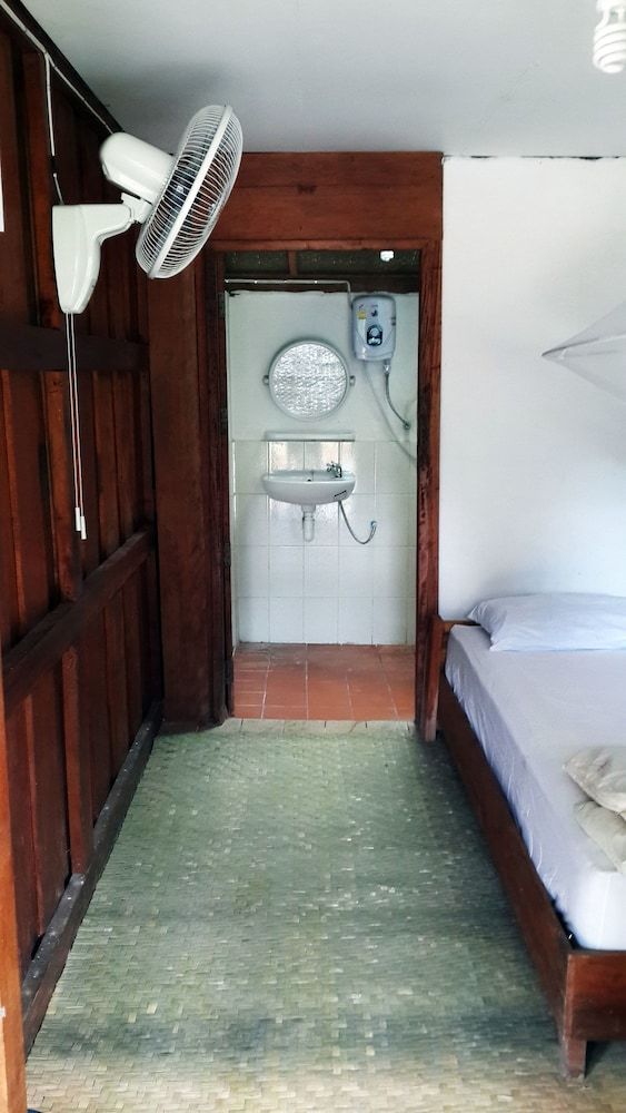 Riverview Bungalows & GH Standard Bungalow with River View 2