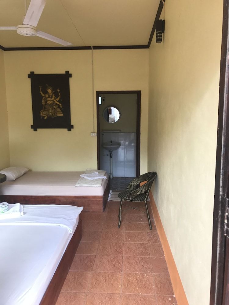 Riverview Bungalows & GH Standard Triple Room, 1 Bedroom, River View, Mountainside 3