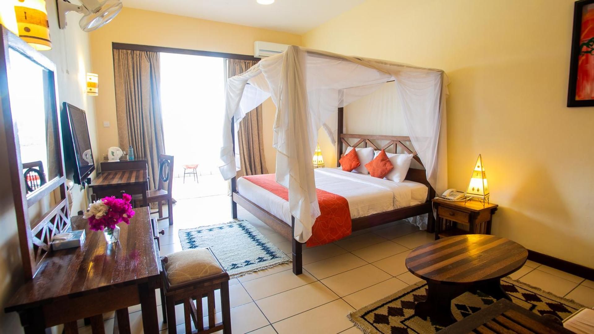 Deluxe Room with Creek View