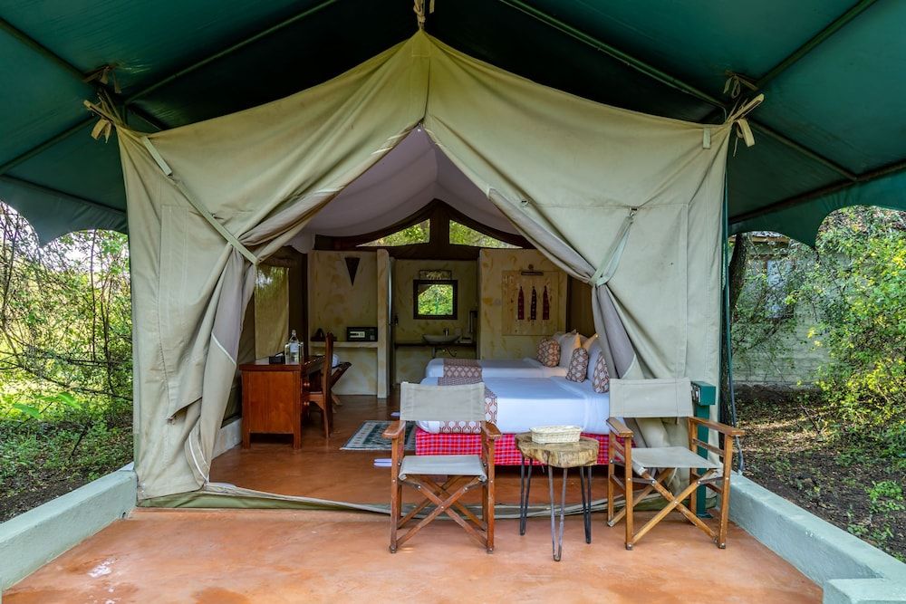 PrideInn Mara Camp & Cottages Tent 4