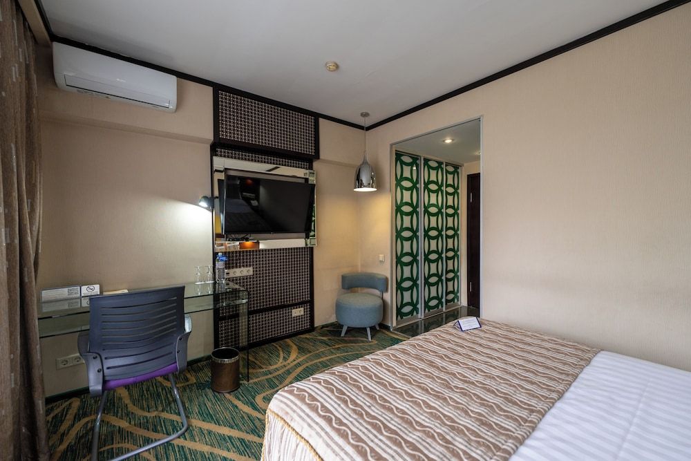 Hotel Kazzhol Almaty Standard Double Room 4