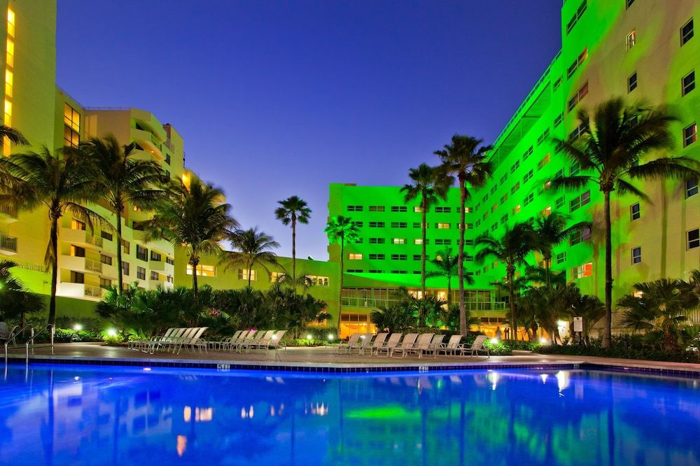 undefined Holiday Inn Miami Beach - Oceanfront by IHG