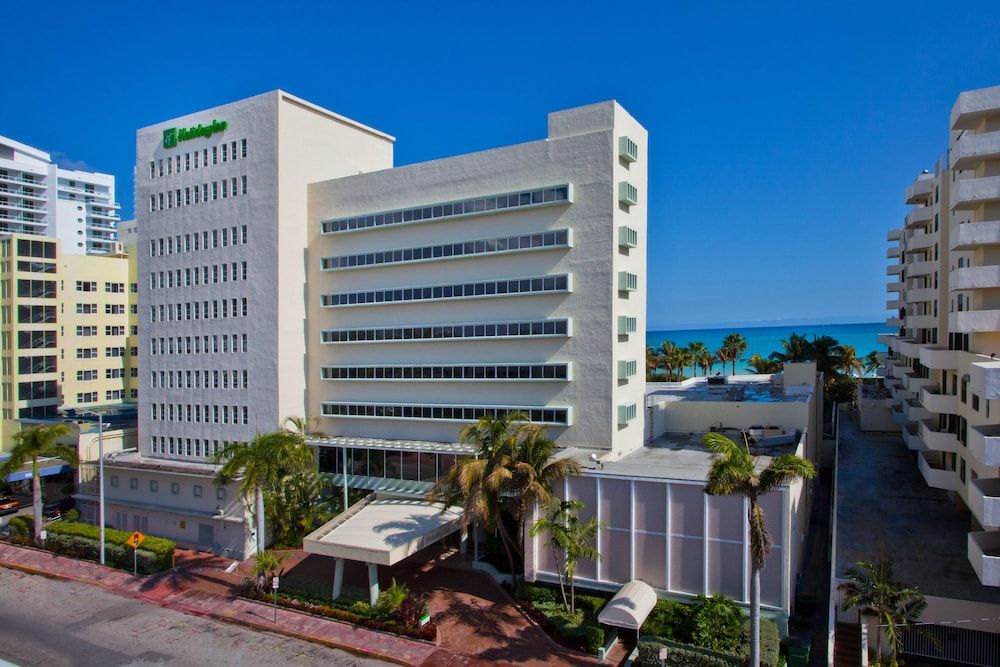 undefined Holiday Inn Miami Beach - Oceanfront by IHG 4