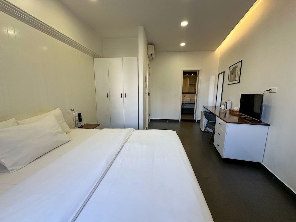 Hamra Urban Gardens Standard Room 6