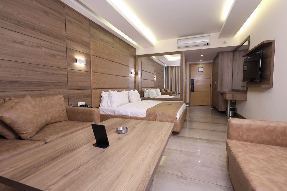 Ibiza hotel Junior Suite 10